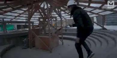 кадр из видео