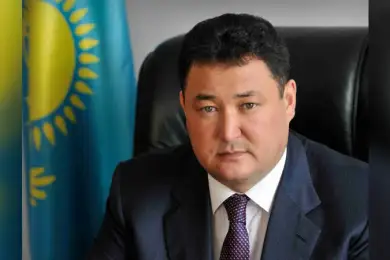 Экс-акима Булата Бакауова отпустили под домашний арест