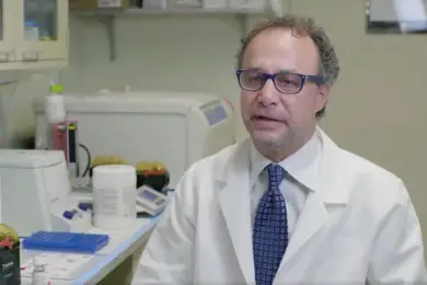 Вакцину с наноиглами против коронавируса создают ученые США