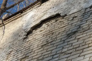 «Вечная аварийная жизнь» в Актобе стала аттракционом для акимов. Видео