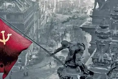 Facebook удалил посты со знаменем Победы над рейхстагом