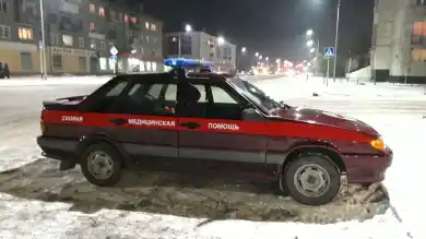 Врачи скорой спасли из пожара двух детей в Костанае