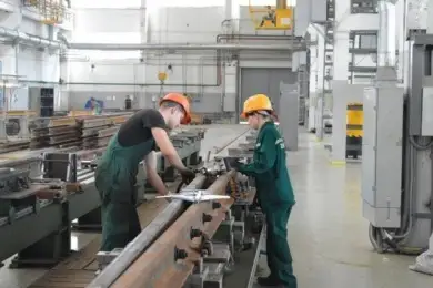 КТЖ переводит стрелки: три завода пожаловались Булату Бакауову на нацкомпанию