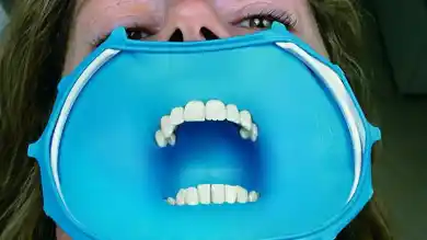 Педагог вуза сломала челюсть девушке — Караганда в шоке!