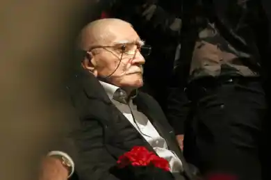 Армен Джигарханян