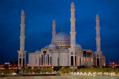 Токаев поздравил мусульман с началом месяца Рамазан 