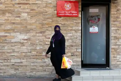 Женщин и мужчин уравняли в правах в Саудовской Аравии, пока только в ресторанах