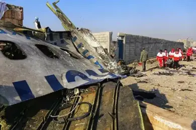 Сбит ракетой: появились видео попадания ракеты в украинский самолет