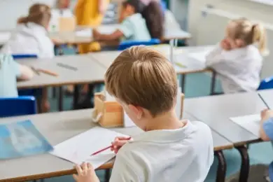 Женщина наказала сына асимметричным образом. Ее метод вызвал восторг в соцсетях