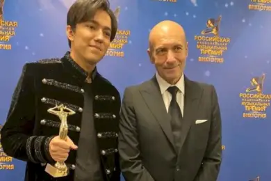 Димаш стал дважды победителем музыкальной премии "Виктория"