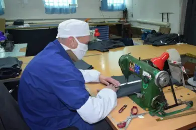 Джинсы начали производить павлодарские зэки