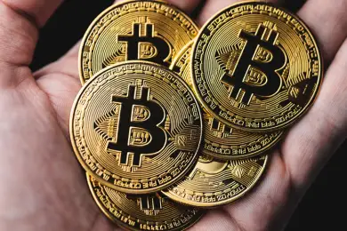 Пенсионные фонды начали вкладываться в биткоин