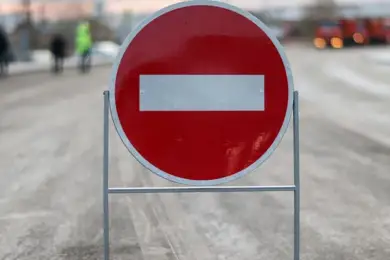 Зима. А теперь «горбатый»! — обрушенный мост закрыли в Нур-Султане