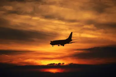 Украинский авиалайнер со 180 пассажирами потерпел крушение в Тегеране