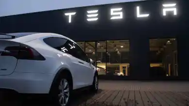 Tesla считывает всю информацию о водителях. Власти Китая забили тревогу