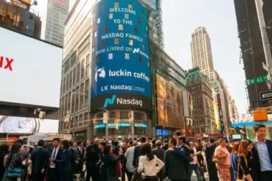 Акции Netflix рухнули, а цена компании упала на треть