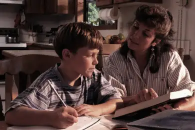 Отпуск — одному из родителей школьников. Токаев распорядился