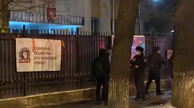 Казахстану пора вводить «черные списки» — Досым Сатпаев