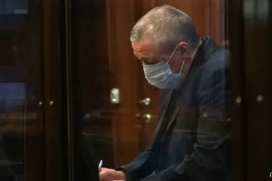 Актеру Михаилу Ефремову изменили наказание