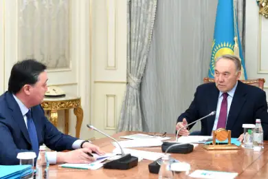 Назарбаев поручил премьеру позаботиться о народе