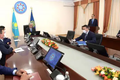 Токаев провел заседание коллегии КНБ