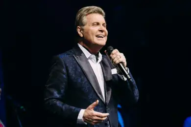 Лев Лещенко, заболевший коронавирусом, идет на поправку