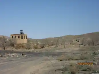 2016 год, остатки зданий рудника и отвалы