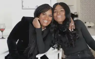 кадр из видео