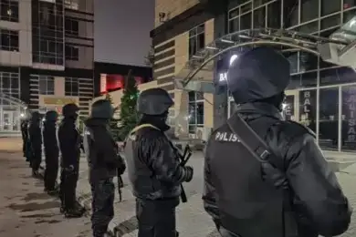 Стрелок из алматинского ЖК оказался гражданином РФ. Подробности. Видео