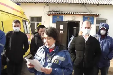 Карагандинские врачи возмущены несправедливым распределением выплат. Видео