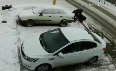 кадр из видео