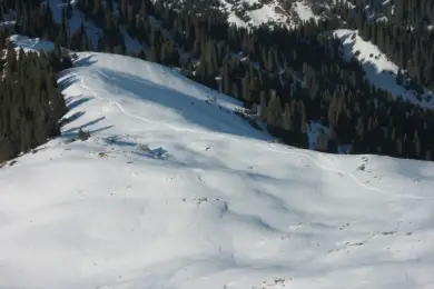 Пик Фурманова: девушка с травмой позвоночника спасена, видео