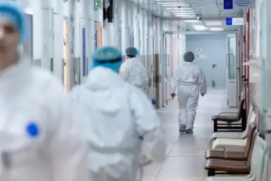 Почти 900 медработников Казахстана получили выплаты по два миллиона тенге