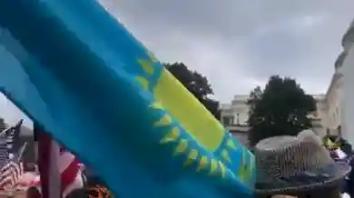 кадр из видео