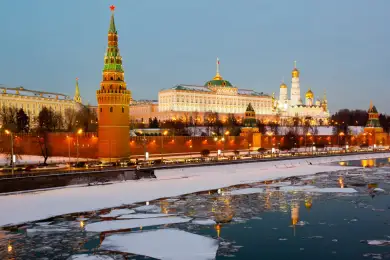 Владимир Путин выразил соболезнования в связи с авиакатастрофой под Алматы