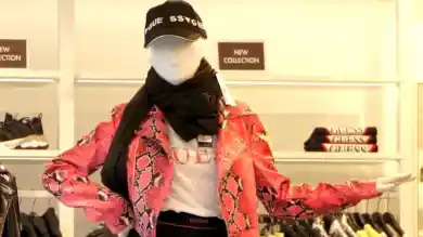 кадр из видео