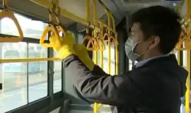 кадр из видео