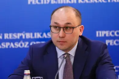 Слухи о смене власти в Казахстане опроверг министр Абаев