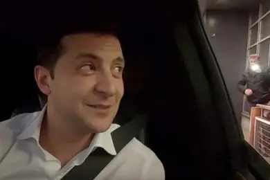 Как просто Владимир Зеленский покупает кофе и пирожки