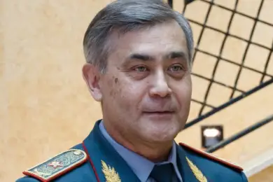 Министр обороны Казахстана подал прошение об отставке
