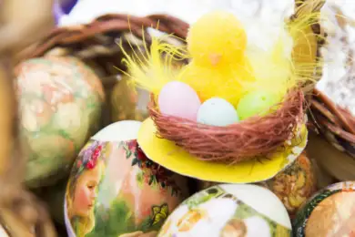 Токаев поздравил православных казахстанцев с праздником Пасхи