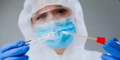 ПЦР-тесты для авиапассажиров. Заявление главы Минздрава не обрадовало