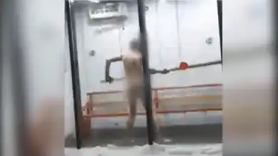 кадр из видео