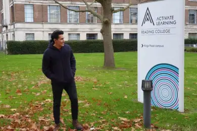 Учитель-химик отказался от британского гранта ради учеников в Казахстане