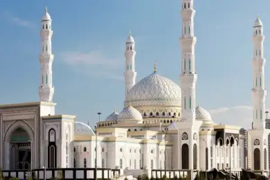 Токаев поздравил казахстанцев с праздником Курбан айт