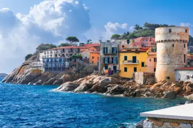 Ученых озадачил итальянский остров, где нет больных COVID