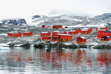 Жаркий февраль наступил на Антарктиде