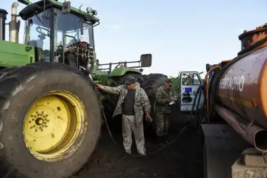 На уборку урожая выдали 395 тысяч тонн удешевленного ГСМ — глава Минсельхоза