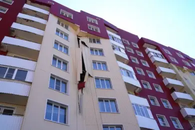 Трещит по швам. Подробности «карточного домика» Усть-Каменогорска. Видео