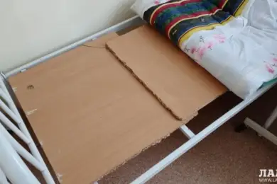 На стружках вместо матрацев лежат больные в Мангистау